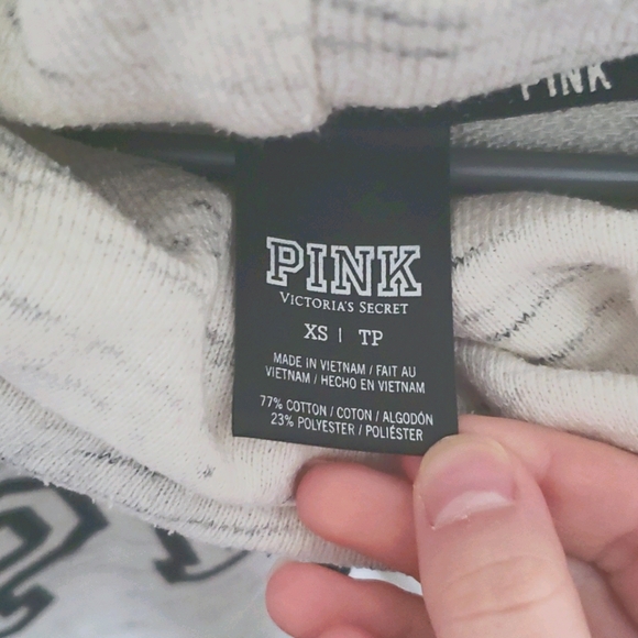 Super cute PINK Victoria Secret sweater! - Picture 3 of 3